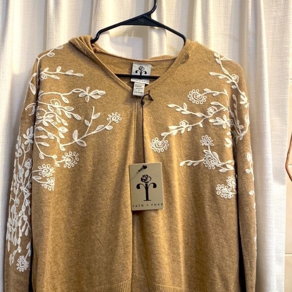 NWT RAIN + ROSE Brown Beige IVORY EMBROIDERED Polyester & Angora Sweater Sz S - Picture 2 of 8